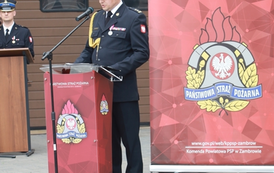 Powiatowe Obchody Dnia Strażaka w Zambrowie &mdash; Odznaczenia, Awanse i Wzruszające Chwile 50