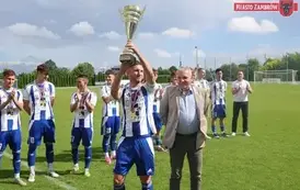 Piłkarskie Święto na Stadionie Miejskim &mdash; Olimpia Zambr&oacute;w żegna sezon z awansem do III Ligi! 19