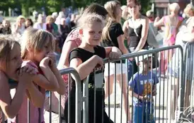 Letnia Estrada przy Szkole Podstawowej nr 3 72