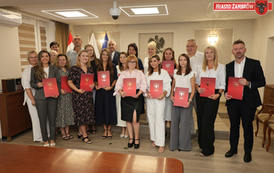 Uroczyste Wręczenie Akt&oacute;w Awansu Zawodowego Nauczycieli w Zambrowie 1