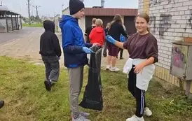 1000045734