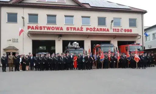 Powiatowe Obchody Dnia Strażaka w Zambrowie — Odznaczenia, Awanse i Wzruszające Chwile