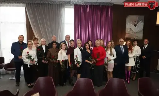 Dzień Edukacji Narodowej w Zambrowie — Burmistrz uhonorował nauczycieli i dyrektorów