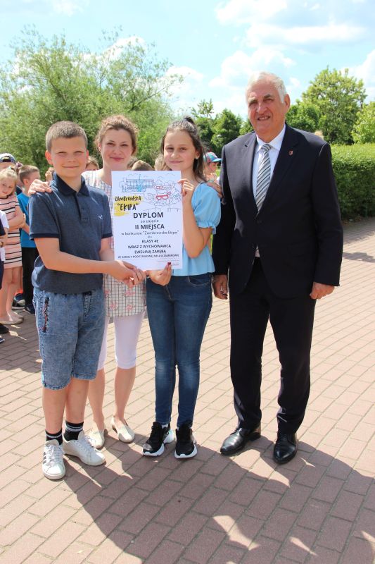 Burmistrz nagrodził najlepszych w konkursie Zambrowska Ekipa