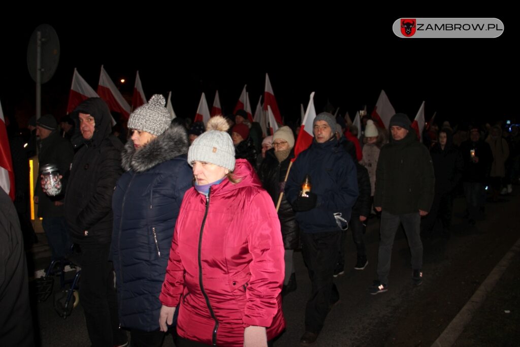 “Marsz Światła” przeszedł ulicami Zambrowa 02.04.2023r. fot. J. Włodkowska -Kurpiewska