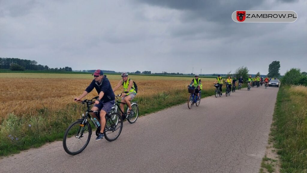 Rowerzyści po raz trzeci na trasie "Zambrów na rowery" 02.07.2023r. fot. A. Trochimowicz