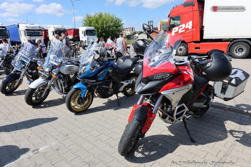 XVII Ogólnopolski Zlot Motocyklowy w Zambrowie 13.07.2024r.  fot. J. Włodkowska - Kurpiewska 