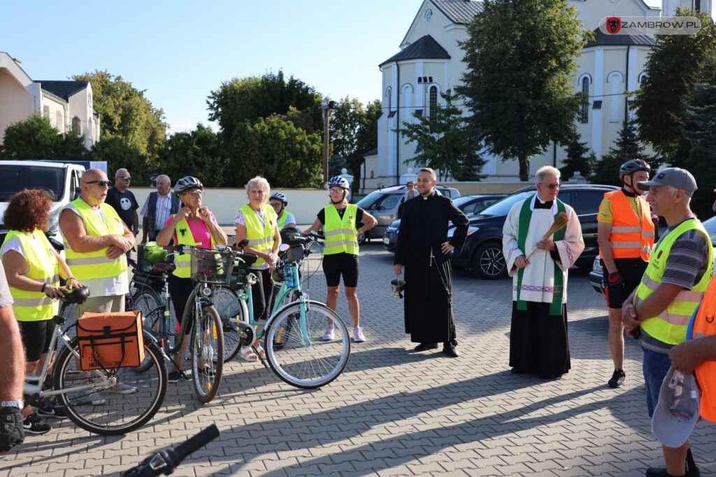 Rowerzyści w tegorocznej pielgrzymce do Hodyszewa 11.08.2024r. fot. M. Maciejewski