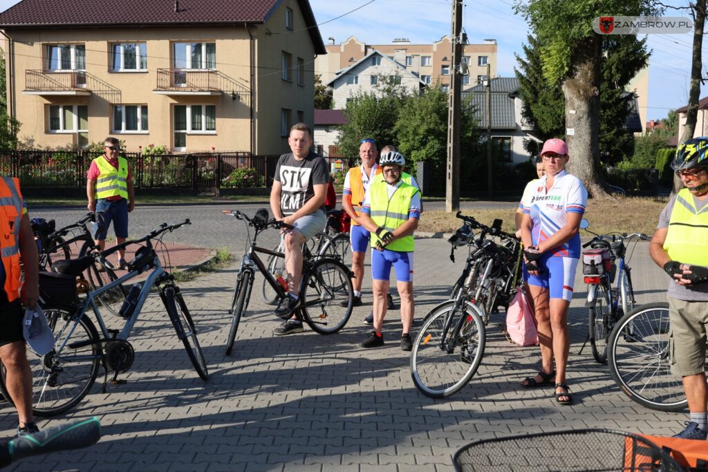 Rowerzyści w tegorocznej pielgrzymce do Hodyszewa 11.08.2024r. fot. M. Maciejewski