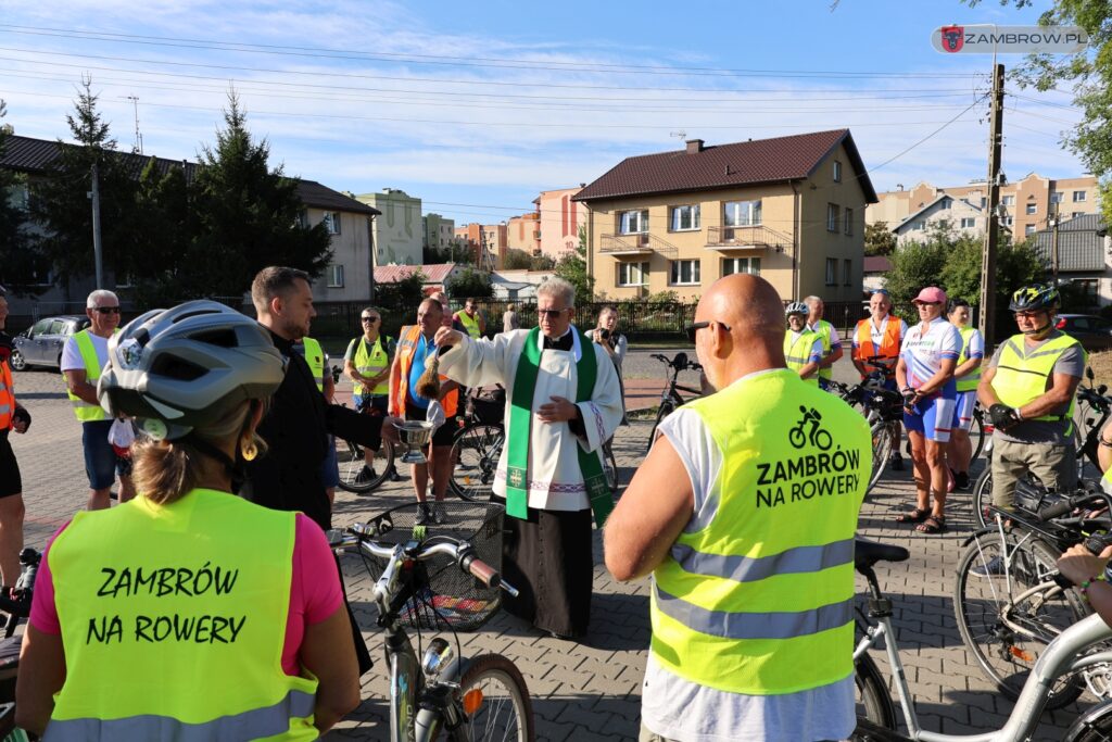 Rowerzyści w tegorocznej pielgrzymce do Hodyszewa 11.08.2024r. fot. M. Maciejewski