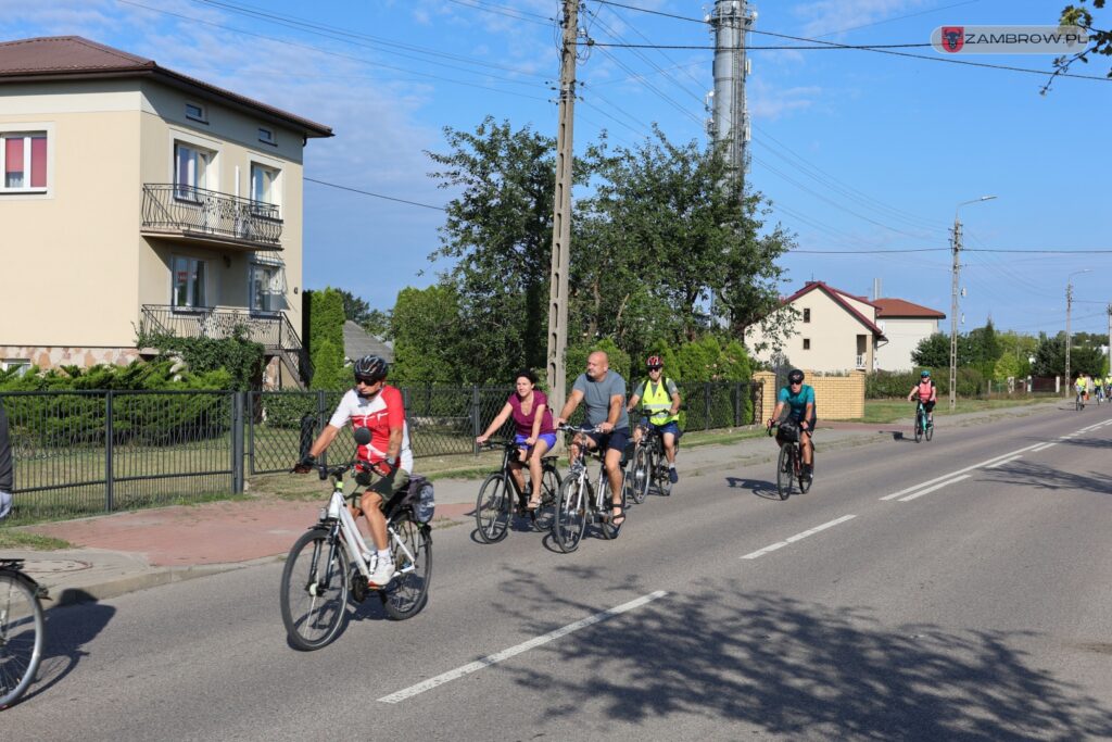 Rowerzyści w tegorocznej pielgrzymce do Hodyszewa 11.08.2024r. fot. M. Maciejewski