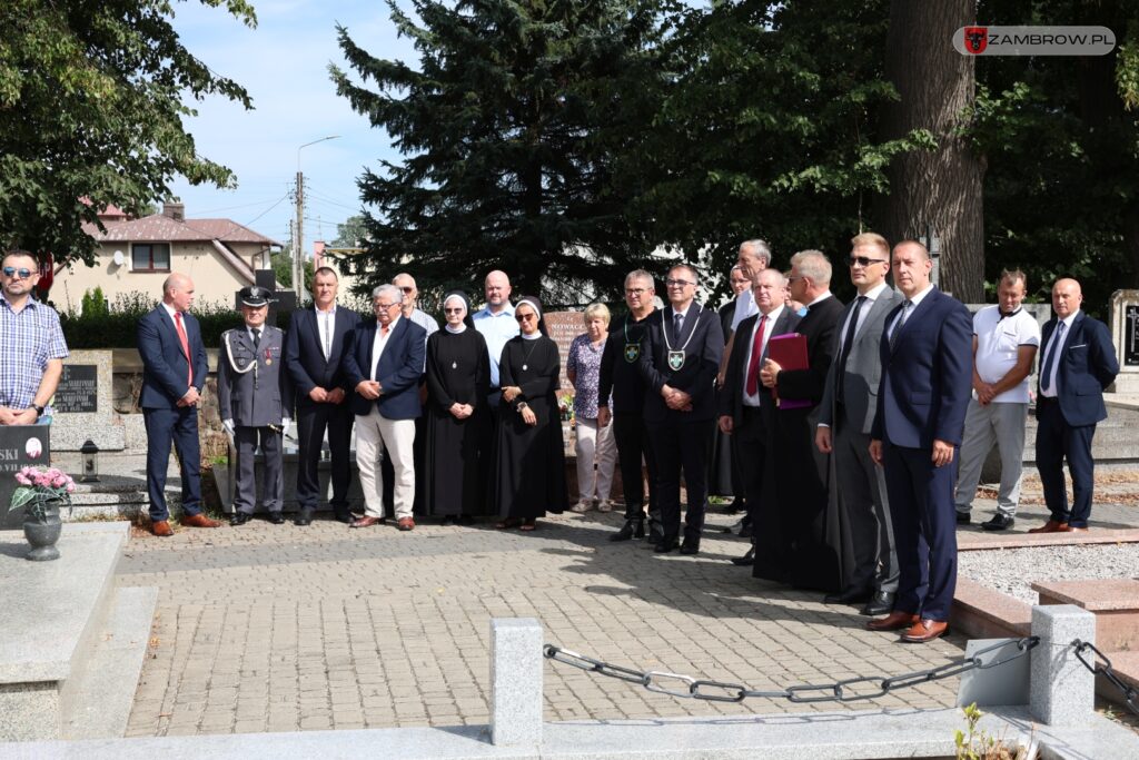 Uczcili pamięć żołnierzy poległych podczas wybuchu II wojny światowej 01.09.2024r. fot. Justyna Włodkowska - Kurpiewska