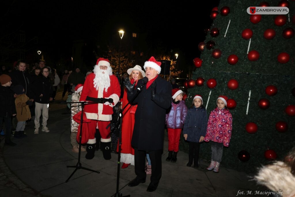 Świąteczny klimat w Zambrowie 01.12.2024r.  fot. M. Maciejewski