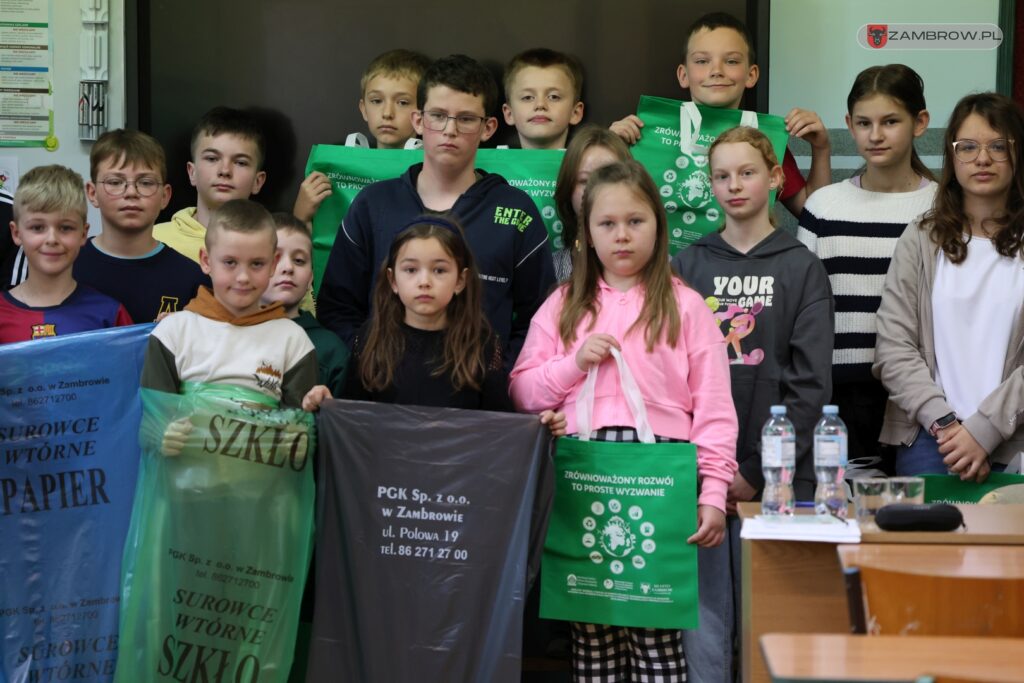 Niecodzienna lekcja o ekologii 20.05.2025r. fot. J. Kurpiewska