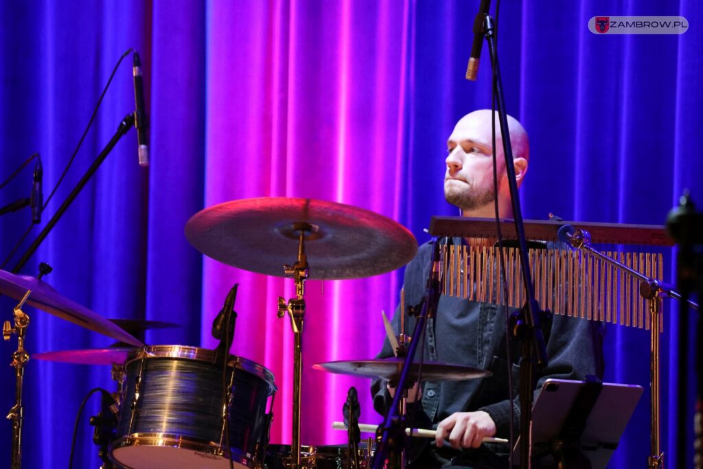 Koncert z okazji Dnia Matki oraz wręczenie medali za długoletnią służbę dla pracowników Urzędu Miasta 25.05.2025r. fot. J. Kurpiewska