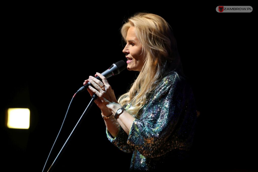 Koncert z okazji Dnia Matki oraz wręczenie medali za długoletnią służbę dla pracowników Urzędu Miasta 25.05.2025r. fot. J. Kurpiewska