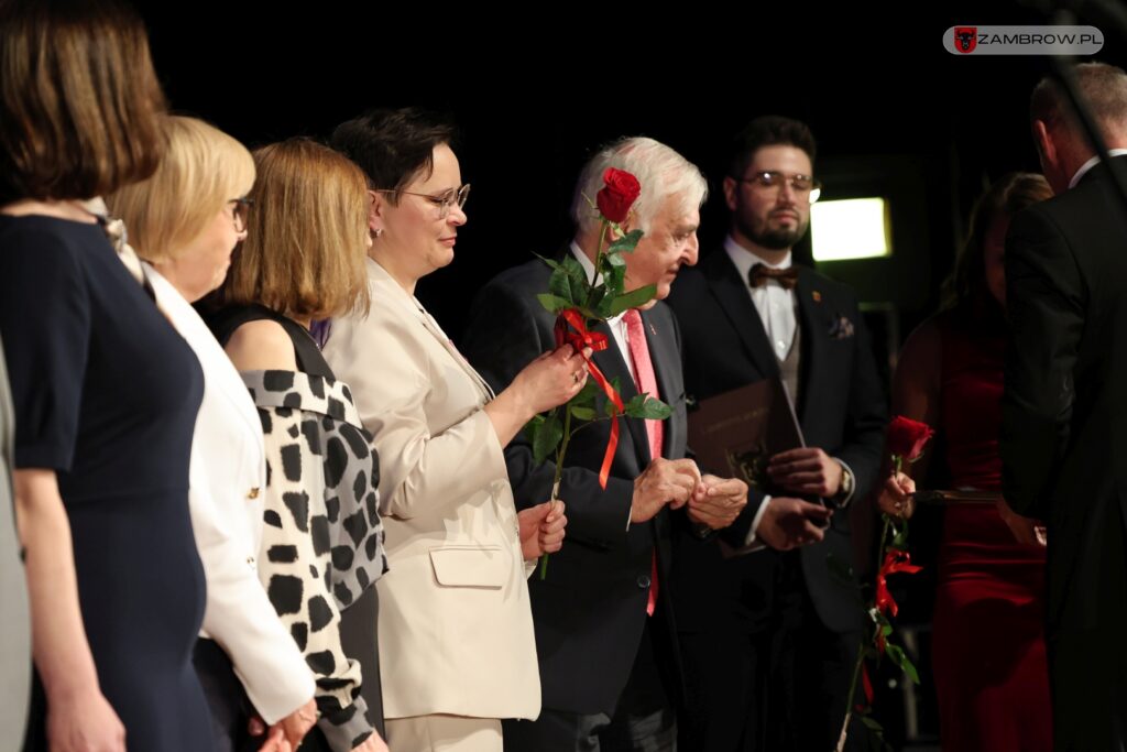 Koncert z okazji Dnia Matki oraz wręczenie medali za długoletnią służbę dla pracowników Urzędu Miasta 25.05.2025r. fot. M. Maciejewski