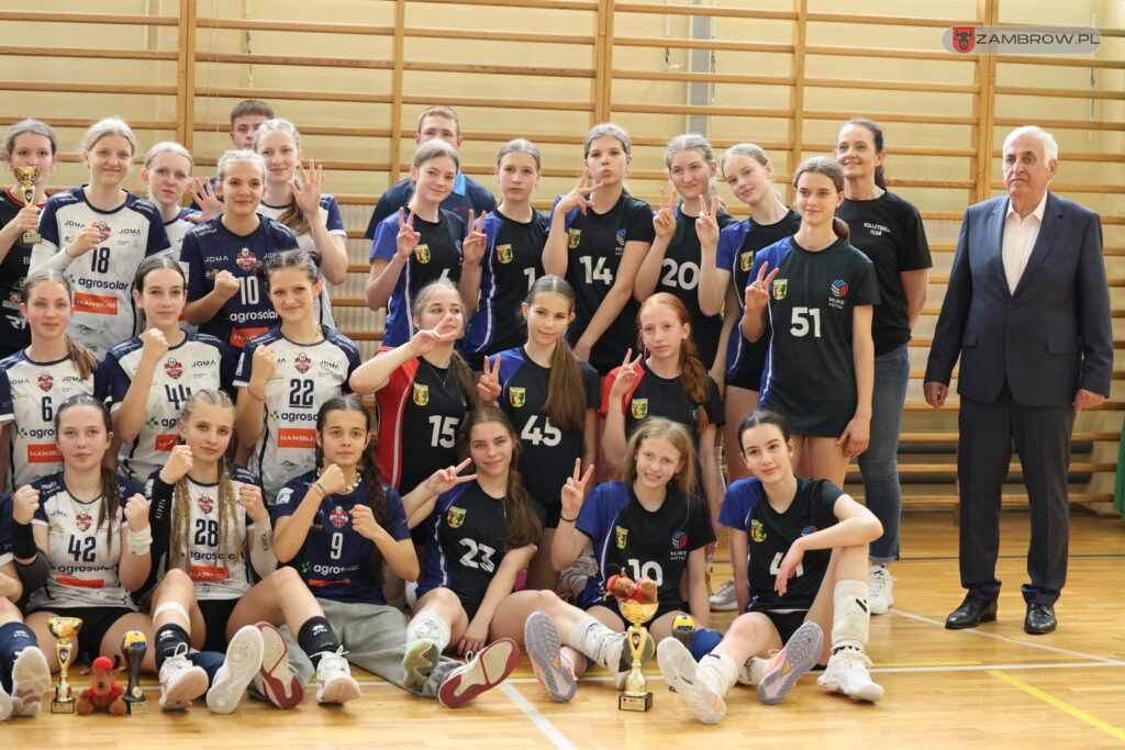 Międzynarodowy Turniej Siatkówki Młodziczek w Zambrowie 01.06.2025r. fot. J. Kurpiewska