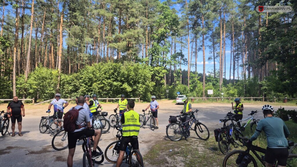 Ponad 200 km pokonali rowerzyści w tegorocznym dwudniowym rajdzie "Zambrów na rowery" 5 - 6.07.2025r. fot. A. Trochimowicz