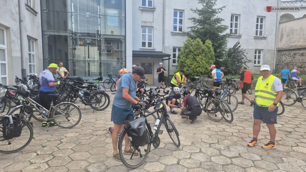 Ponad 200 km pokonali rowerzyści w tegorocznym dwudniowym rajdzie "Zambrów na rowery" 5 - 6.07.2025r. fot. A. Trochimowicz