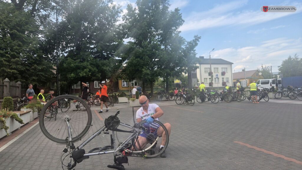 Ponad 200 km pokonali rowerzyści w tegorocznym dwudniowym rajdzie "Zambrów na rowery" 5 - 6.07.2025r. fot. A. Trochimowicz