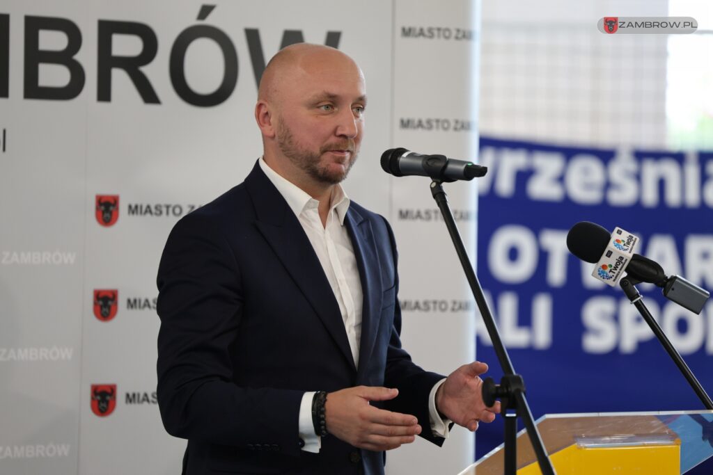 Sala sportowa przy Szkole Podstawowej nr 3 oficjalnie otwarta 05.09.2025r. fot. J. Kurpiewska