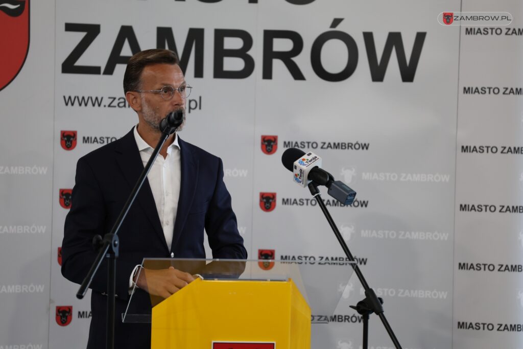 Sala sportowa przy Szkole Podstawowej nr 3 oficjalnie otwarta 05.09.2025r. fot. J. Kurpiewska