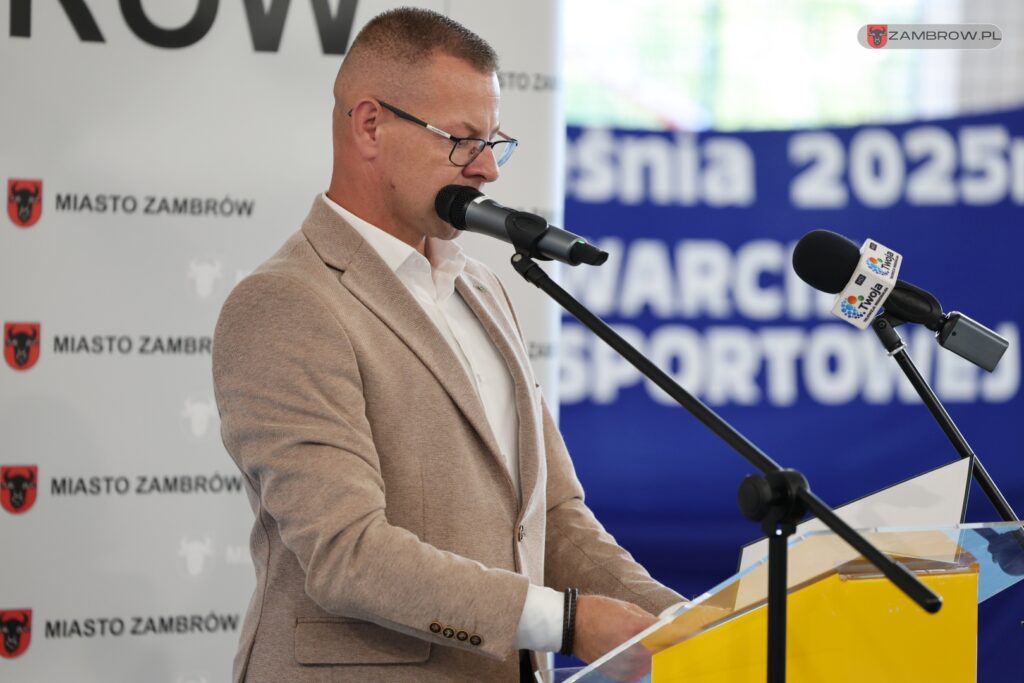 Sala sportowa przy Szkole Podstawowej nr 3 oficjalnie otwarta 05.09.2025r. fot. J. Kurpiewska