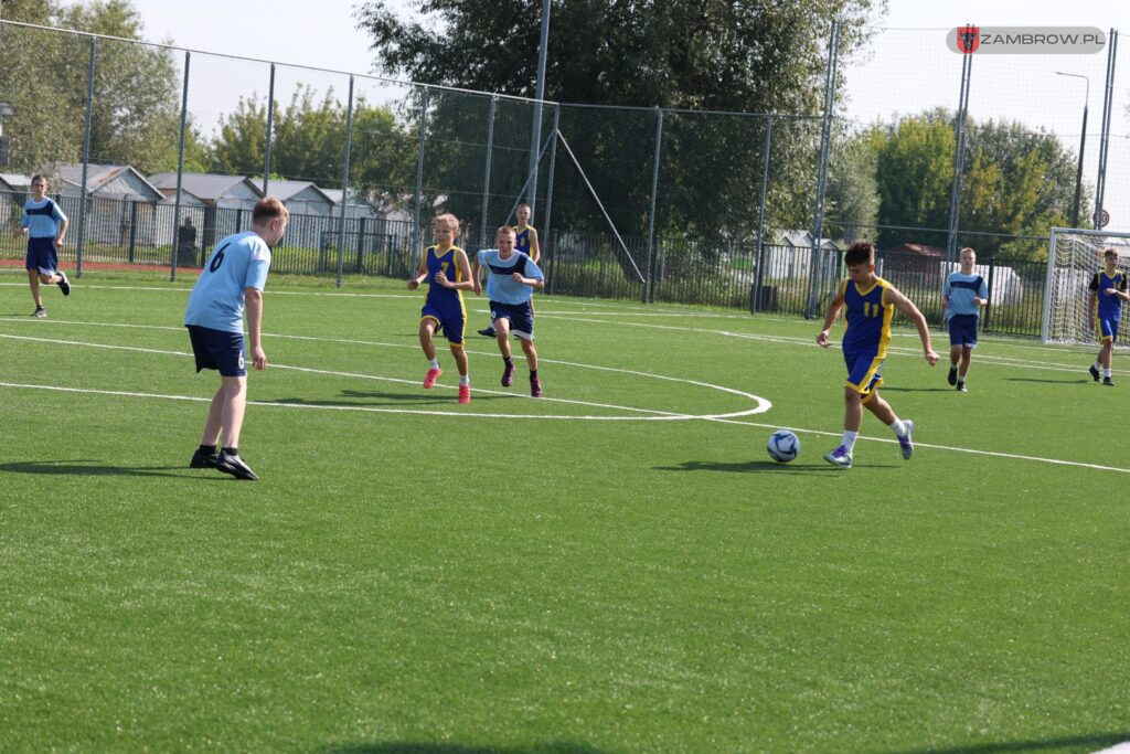 Sala sportowa przy Szkole Podstawowej nr 3 oficjalnie otwarta 05.09.2025r. fot. J. Kurpiewska