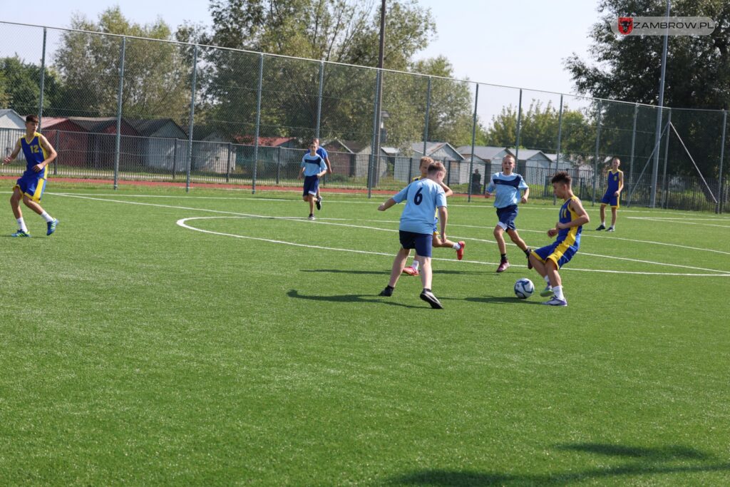 Sala sportowa przy Szkole Podstawowej nr 3 oficjalnie otwarta 05.09.2025r. fot. J. Kurpiewska