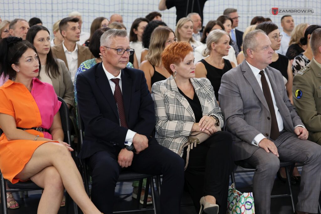 Sala sportowa przy Szkole Podstawowej nr 3 oficjalnie otwarta 05.09.2025r. fot. J. Kurpiewska