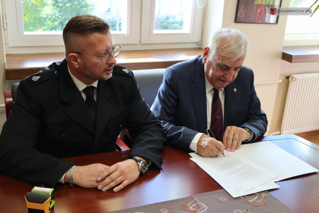 Ochotnicze Straże Pożarne z terenu Gminy Zambrów otrzymały dofinansowanie od Miasta Zambrów 15.10.2025r. fot. J. Kurpiewska