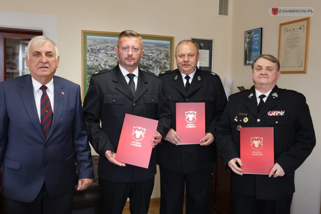 Ochotnicze Straże Pożarne z terenu Gminy Zambrów otrzymały dofinansowanie od Miasta Zambrów 15.10.2025r. fot. J. Kurpiewska